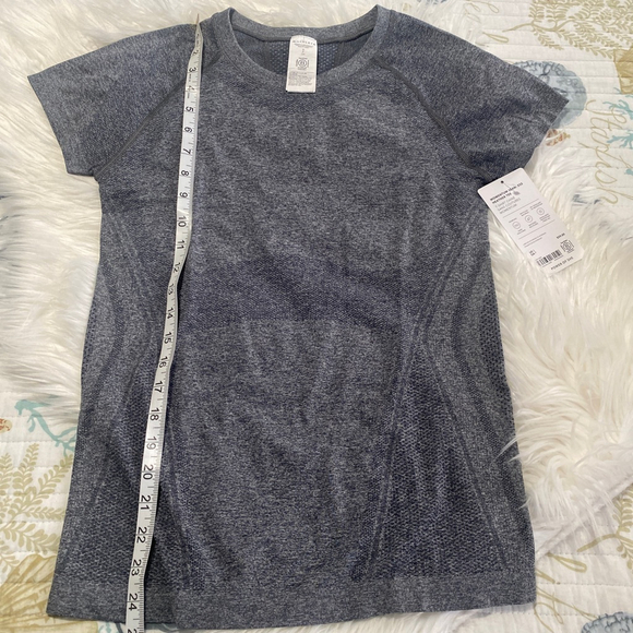 Athleta woman’s Momentum Seamless Heather Tee S Gray/blue - Picture 2 of 5